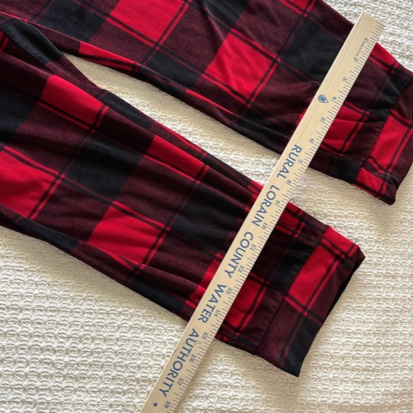 Sonoma XXL ladies plush buffalo plaid red/black pajama set -Pants and top soft! - Picture 8 of 10